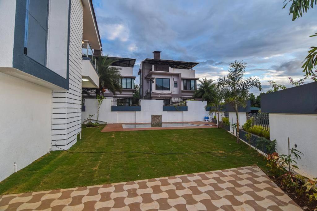 Royal Paradise Villa Lonavala Kültér fotó